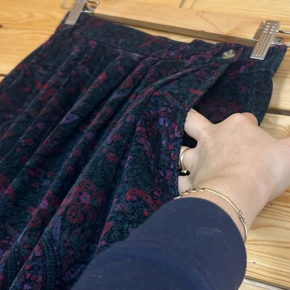L.L. Bean Vintage Paisley Corduroy A-Line Midi Skirt Twirl Cotton Womens 6 Retro - Picture 3 of 9